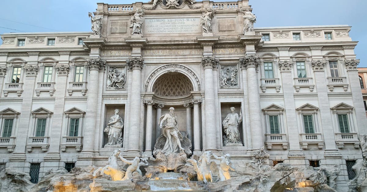 explore the architectural wonders of italy, from ancient roman amphitheaters to stunning renaissance palaces and medieval cathedrals.